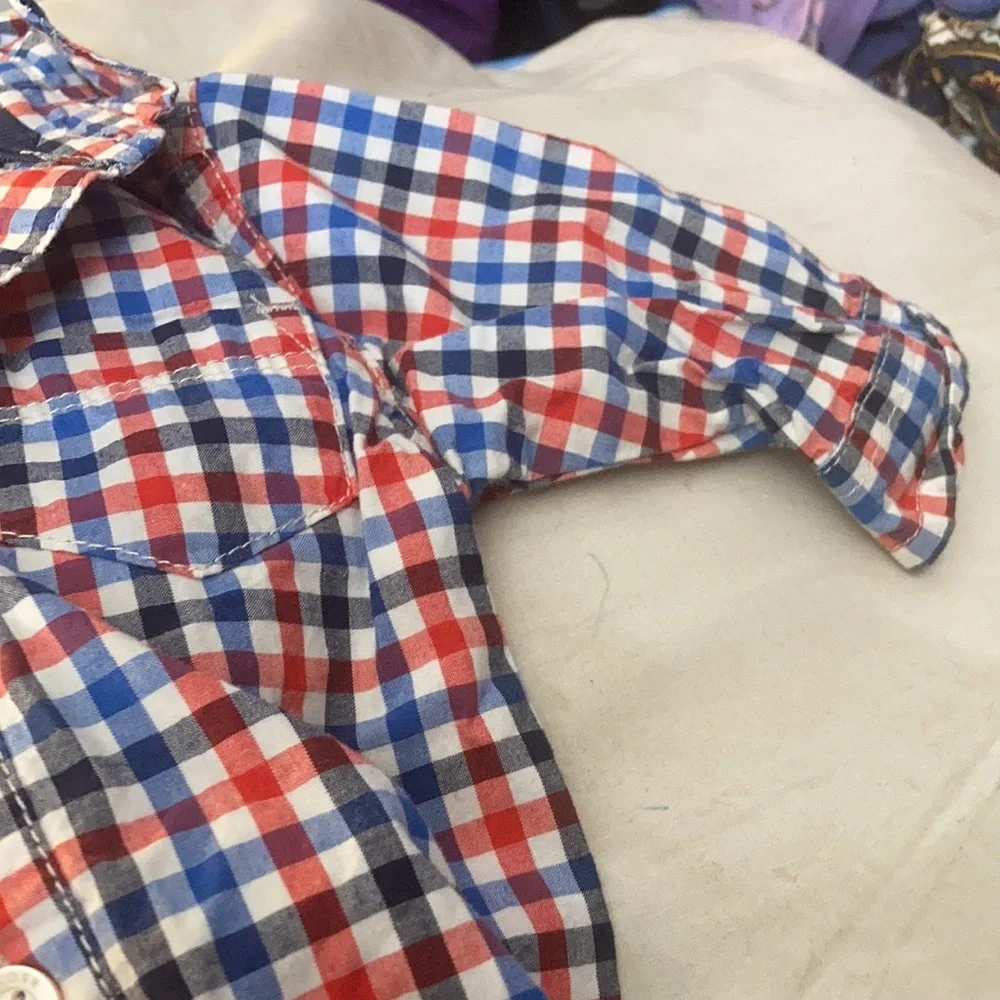 FINAL MARKDOWN Oshkosh snap crotch Shirt three months
